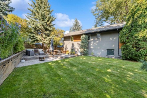 504 Crescent Boulevard Sw, Calgary, AB - Outdoor