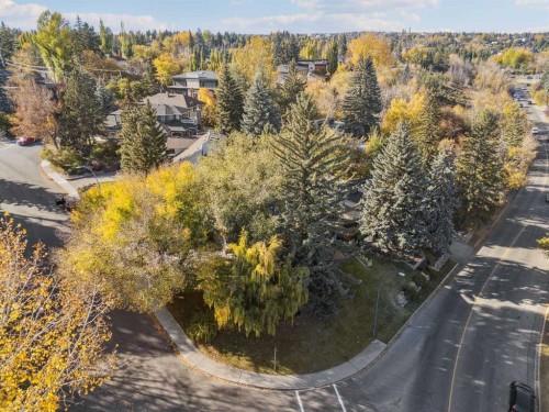 504 Crescent Boulevard Sw, Calgary, AB - Outdoor With View