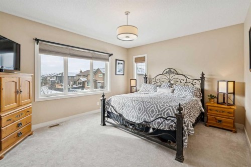 33 Quarry Heights Se, Calgary, AB 