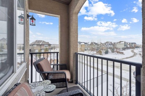 33 Quarry Heights Se, Calgary, AB 