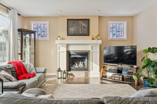 33 Quarry Heights Se, Calgary, AB 