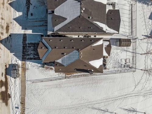 33 Quarry Heights Se, Calgary, AB 