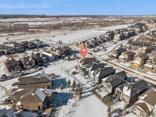 33 Quarry Heights Se, Calgary, AB 