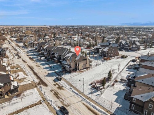 33 Quarry Heights Se, Calgary, AB 