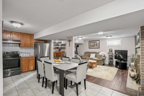 5004 Rundleview Road Ne, Calgary, AB - Indoor