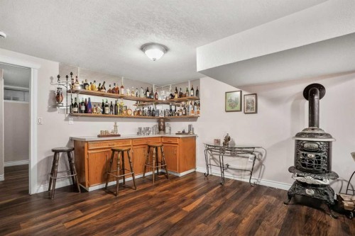 5004 Rundleview Road Ne, Calgary, AB - Indoor Photo Showing Other Room