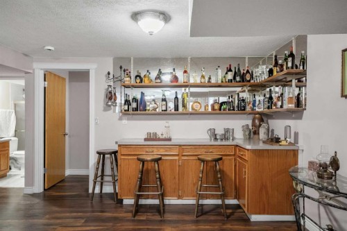 5004 Rundleview Road Ne, Calgary, AB - Indoor