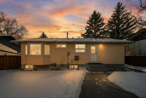 5004 Rundleview Road Ne, Calgary, AB - Outdoor