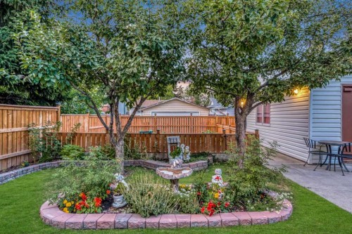 5004 Rundleview Road Ne, Calgary, AB - Outdoor With Deck Patio Veranda