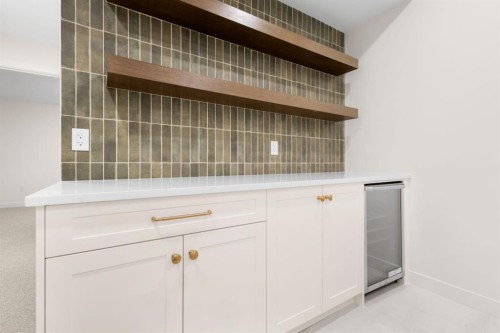 2117 22 Avenue Sw, Calgary, AB - Indoor Photo Showing Other Room