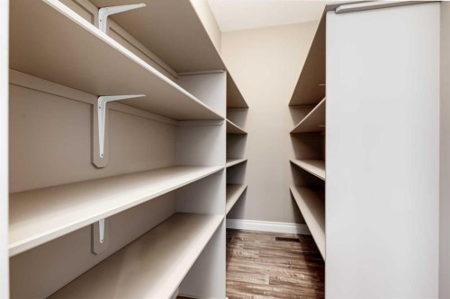 2144 Reunion Square, Airdrie, AB - Indoor