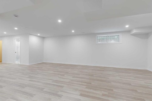 2144 Reunion Square, Airdrie, AB - Indoor