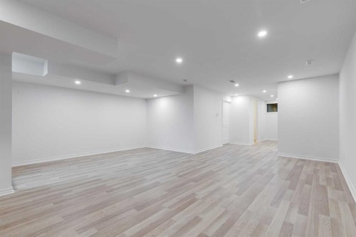 2144 Reunion Square, Airdrie, AB - Indoor Photo Showing Other Room