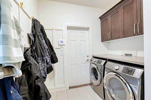 72 Sage Meadows Circle Nw, Calgary, AB - Indoor Photo Showing Laundry Room