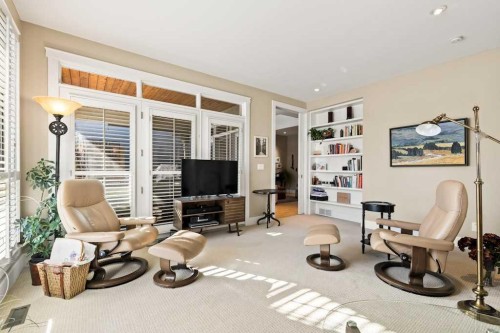 1428 9 Street Nw, Calgary, AB - Indoor