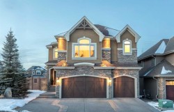 36 Ascot Rise SW Calgary, AB T3H 0V1