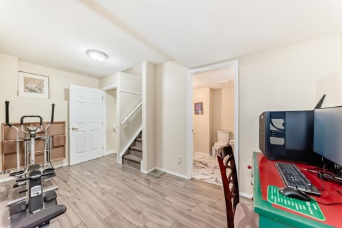 158 Somervale Close Sw, Calgary, AB 