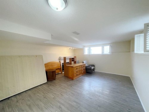 158 Somervale Close Sw, Calgary, AB 