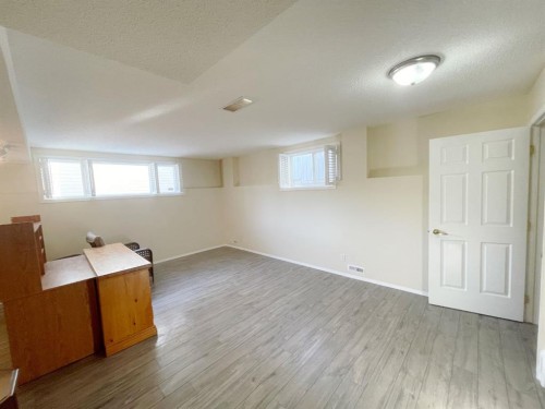 158 Somervale Close Sw, Calgary, AB 