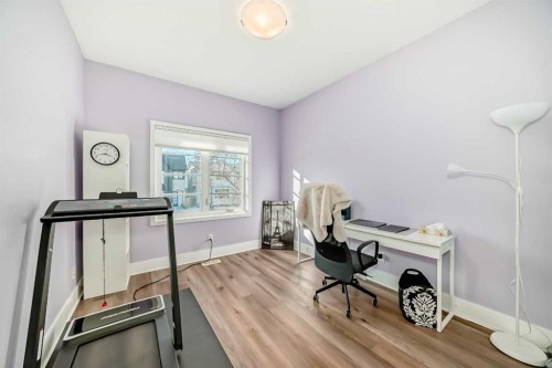 2810 25A Street Sw, Calgary, AB - Indoor Photo Showing Office