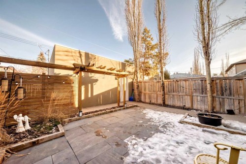 2810 25A Street Sw, Calgary, AB - Outdoor