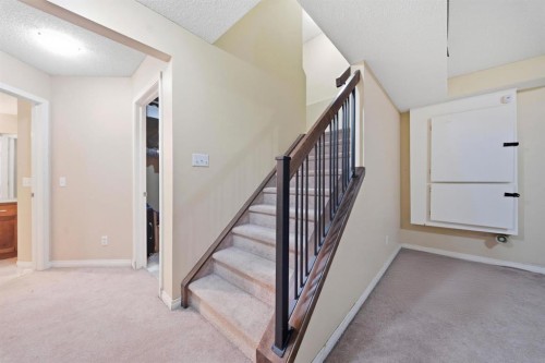 93 Copperleaf Way Se, Calgary, AB - Indoor Photo Showing Other Room