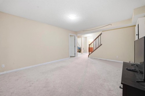 93 Copperleaf Way Se, Calgary, AB - Indoor Photo Showing Other Room