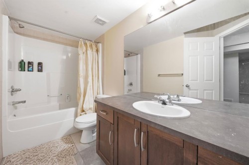 93 Copperleaf Way Se, Calgary, AB - Indoor Photo Showing Bathroom