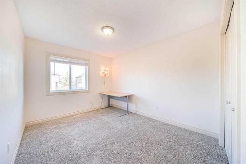 22 Royal Birch Way Nw, Calgary, AB - Indoor Photo Showing Other Room