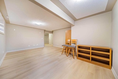22 Royal Birch Way Nw, Calgary, AB - Indoor Photo Showing Other Room