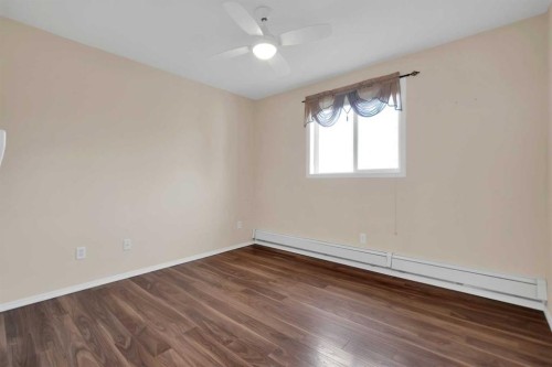 346-165 Manora Place Ne, Calgary, AB - Indoor Photo Showing Other Room