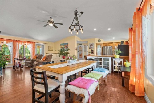 115 Dunham Lane, Diamond Valley, AB - Indoor