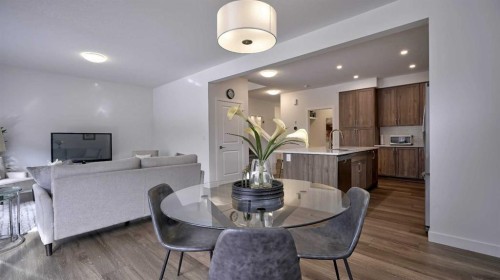 57 Willow Green Sw, Airdrie, AB - Indoor Photo Showing Dining Room