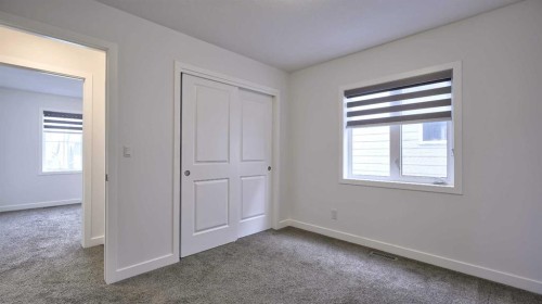57 Willow Green Sw, Airdrie, AB - Indoor Photo Showing Other Room