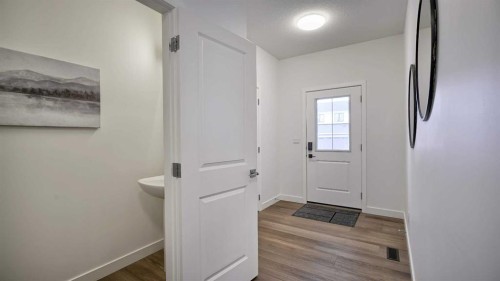 57 Willow Green Sw, Airdrie, AB - Indoor Photo Showing Other Room