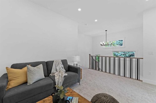 5011 21 Avenue Nw, Calgary, AB - Indoor