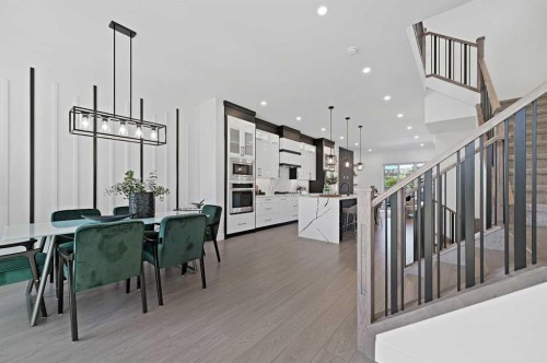 5011 21 Avenue Nw, Calgary, AB - Indoor Photo Showing Other Room