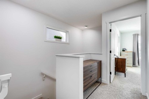 117 Highview Gate Se, Airdrie, AB - Indoor Photo Showing Other Room