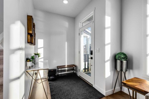 117 Highview Gate Se, Airdrie, AB - Indoor Photo Showing Other Room