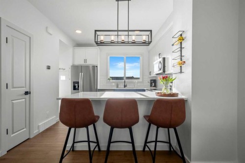161 Lavender Manor Se, Calgary, AB - Indoor Photo Showing Kitchen