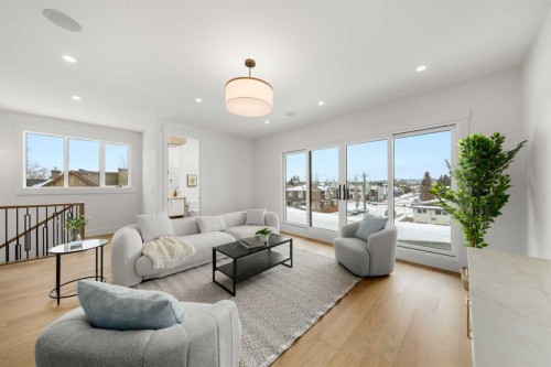 2401 4 Avenue Nw, Calgary, AB - Indoor Photo Showing Living Room