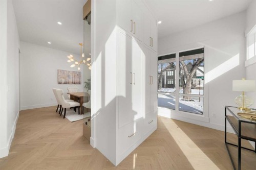 2401 4 Avenue Nw, Calgary, AB - Indoor Photo Showing Other Room