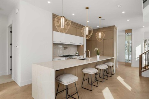 2401 4 Avenue Nw, Calgary, AB - Indoor Photo Showing Kitchen With Upgraded Kitchen