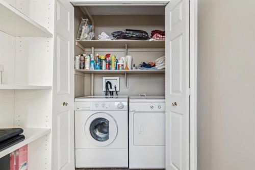 3347 Upton Place Nw, Calgary, AB - Indoor Photo Showing Laundry Room