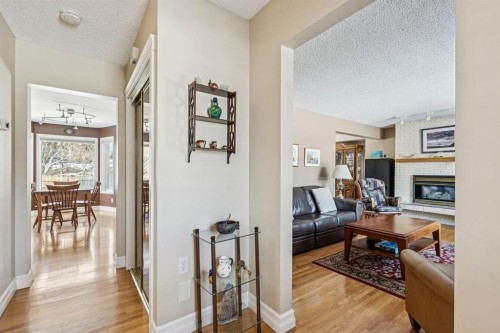 3347 Upton Place Nw, Calgary, AB - Indoor With Fireplace