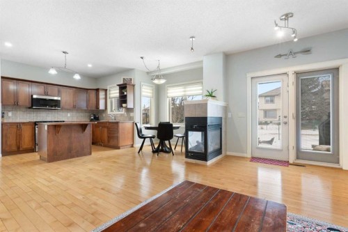 52 Glensummit Close, Cochrane, AB - Indoor Photo Showing Kitchen With Upgraded Kitchen