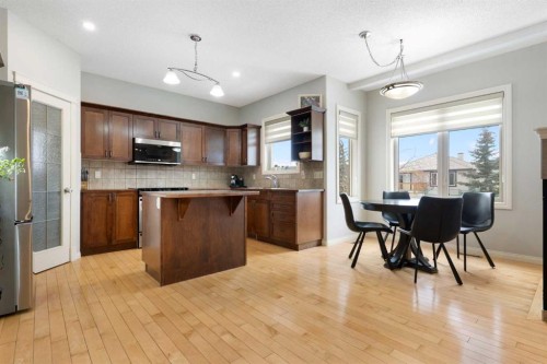 52 Glensummit Close, Cochrane, AB - Indoor