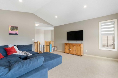 52 Glensummit Close, Cochrane, AB - Indoor Photo Showing Living Room