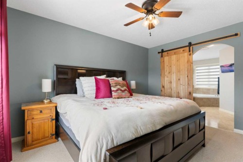 52 Glensummit Close, Cochrane, AB - Indoor Photo Showing Bedroom