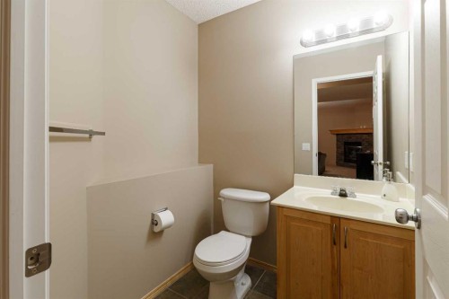 51 Brightondale Crescent Se, Calgary, AB - Indoor Photo Showing Bathroom